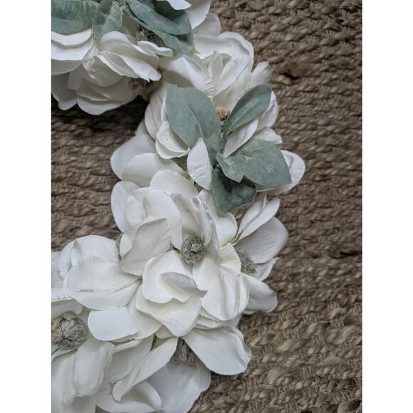 White Floral Spring Wreath Green Leaves Easter Holiday 26" Front Door Porch - Picture 5 of 9